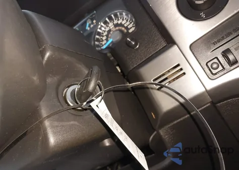 2014 Ford F-150 Limited из США, поврежденный, VIN 1FTFW1ET2EFA83582